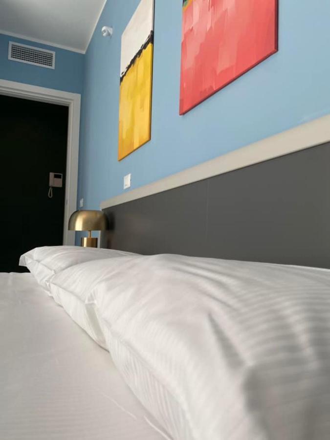Dizeta Suite And Apartment 萨莱诺 外观 照片