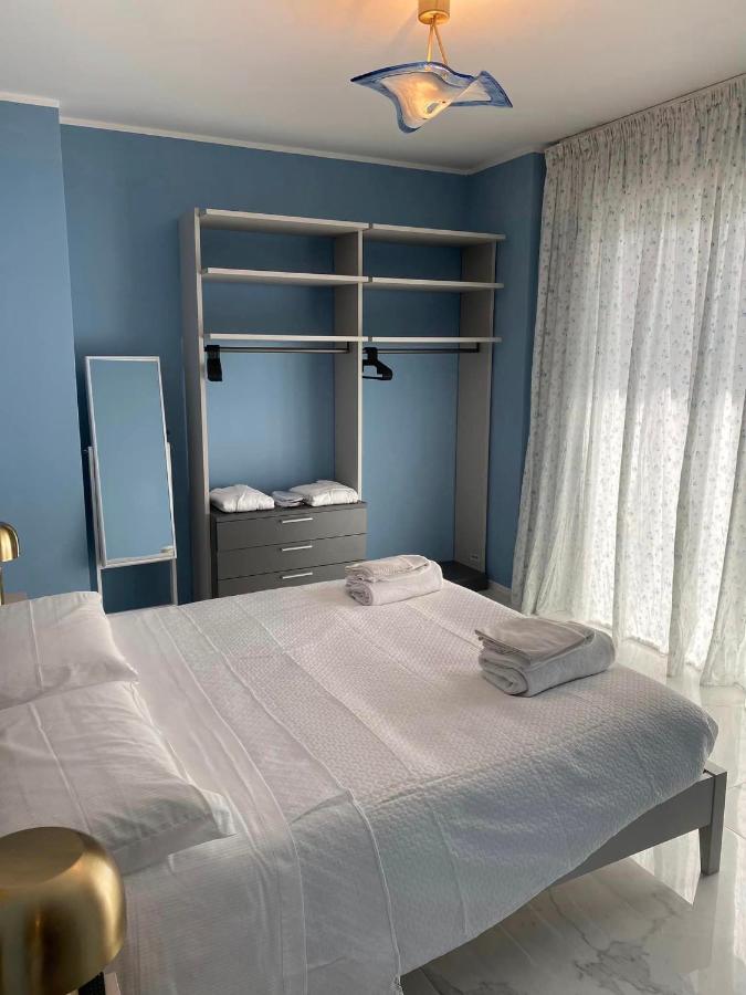 Dizeta Suite And Apartment 萨莱诺 外观 照片