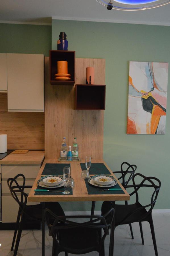 Dizeta Suite And Apartment 萨莱诺 外观 照片