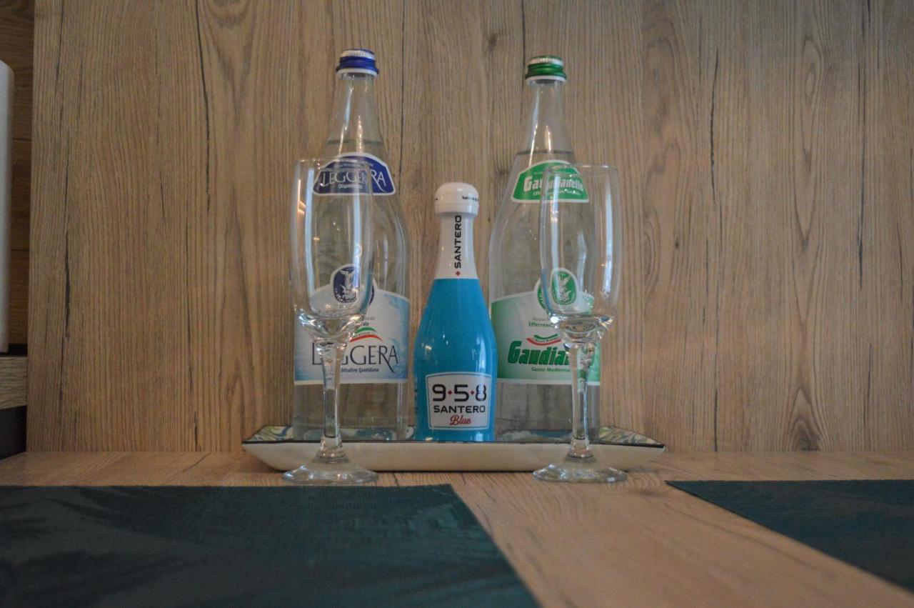 Dizeta Suite And Apartment 萨莱诺 外观 照片